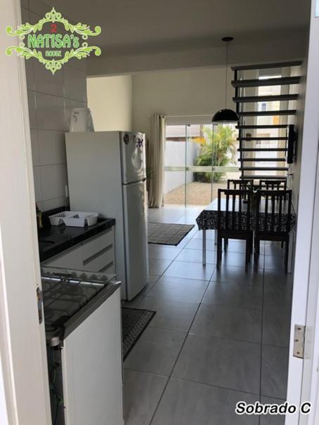 Willa Sobrados Aconchegante Com Piscina "Natisashouse" Bombinhas Zewnętrze zdjęcie