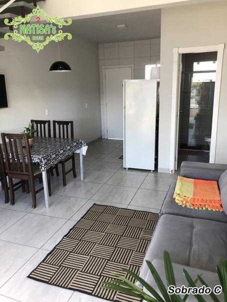 Willa Sobrados Aconchegante Com Piscina "Natisashouse" Bombinhas Zewnętrze zdjęcie